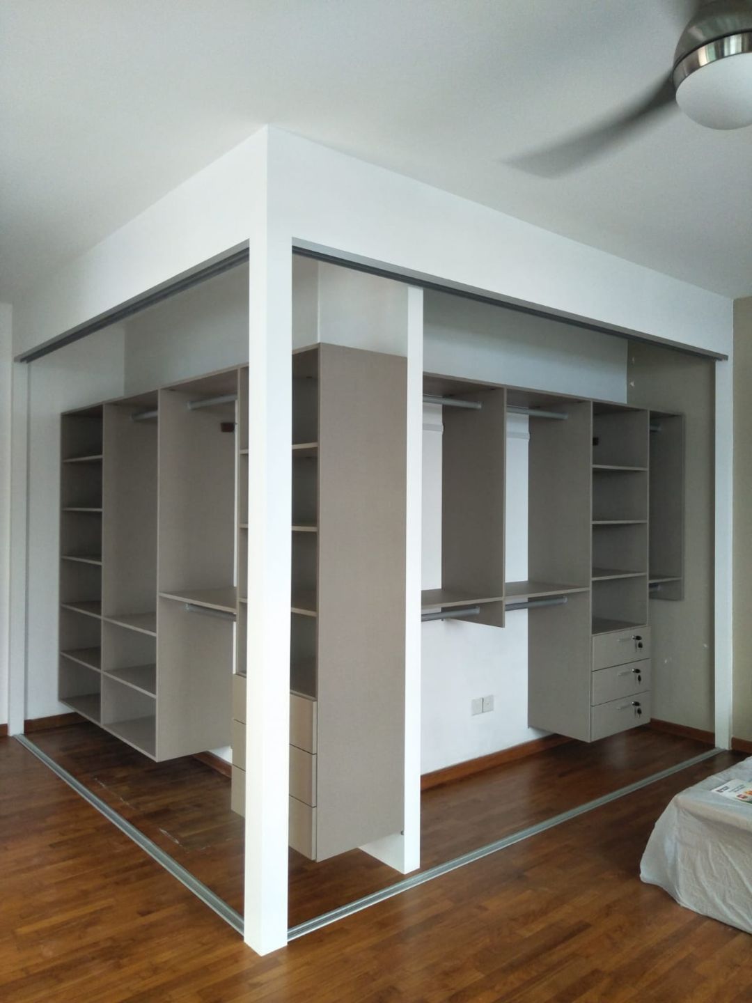 Build In Wardrobe